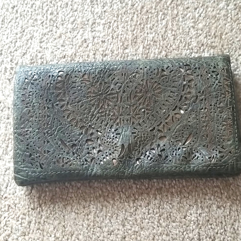 Big Buddha Clutch